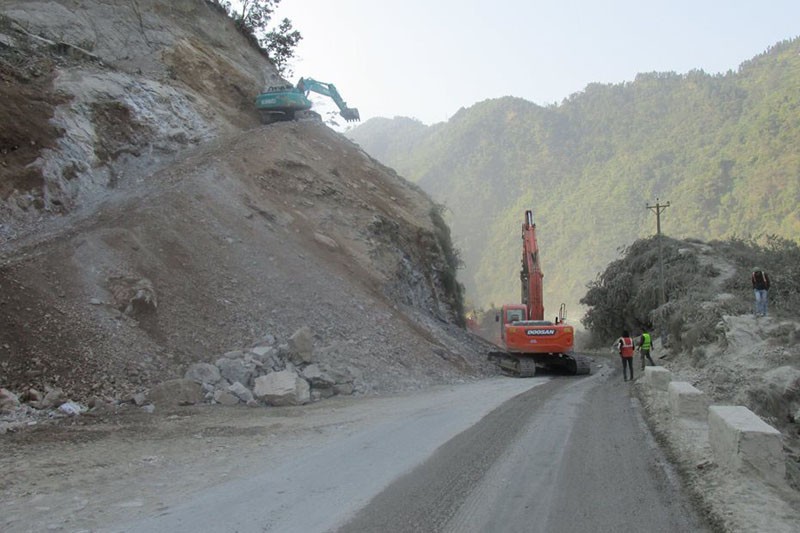 आइतबारदेखि नारायणगढ मुग्लिन सडक बन्द नहुने ।