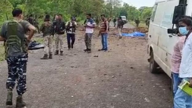छत्तीसगढमा माओवादी आक्रमणमा ११ जना सुरक्षा कर्मीको मृत्यु ।
